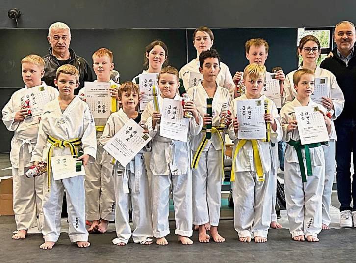 Geschafft! Die Taekwondosportler des SV Bad Westernkotten meisterten ihre nächste Gürtelprüfung.