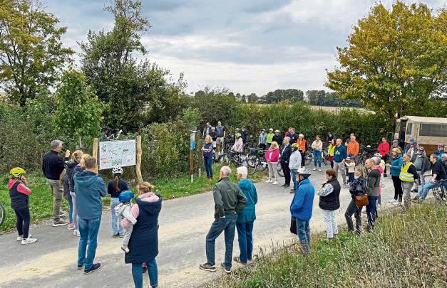 Die Eröffnung der Schöpfungstour zog am Wochenende viele Interessierte nach Uelde.