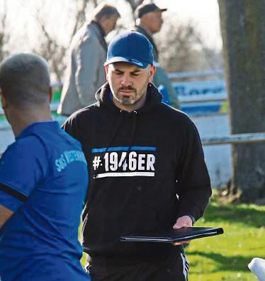 Enttäuscht war auch der Westenholzer Coach Thomas Rath nach der 0:1-Niederlage in Minden. Foto: Wiegand