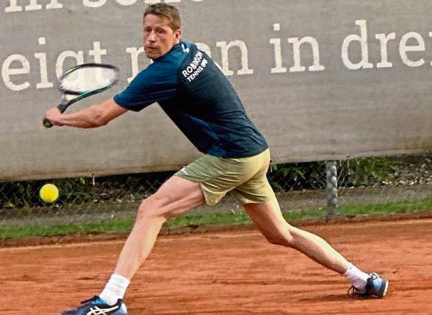 Sven Trojanski gewann sein Einzel mit 6:1, 6:4 – die Herren 40 von GW Lippstadt waren im Vereinspokal erfolgreich.