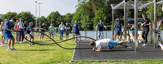 Die neue Calisthenics-Anlage in Lipperbruch ergänzt das bereits vorhandene Sportangebot im Ort.
