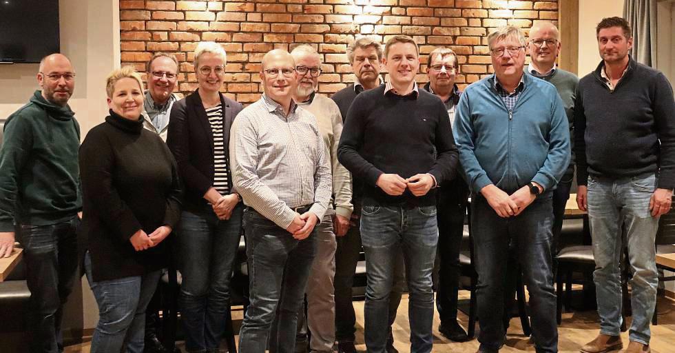 Das Team rund um die Dorf-Ziege ist größer geworden. Dabei sind nun elf Koordinatoren, die sich gemeinsam mit anderen Helfern um das Tagesgeschäft kümmern sollen. Foto: Bertermann