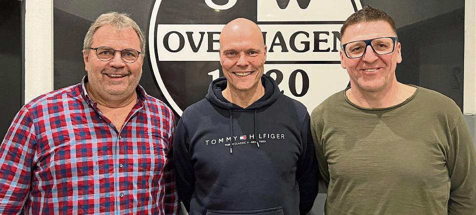 Mit diesem Vorstand geht die AH-Abteilung von SW Overhagen in die neue Saison (v.l.): Jürgen Kalthoff (Kassenwart), Dirk Junker (1. Vorsitzender) und Thorsten Kiel (Sportwart). Es fehlt Giovanni Iannuzzo (2. Vorsitzender).