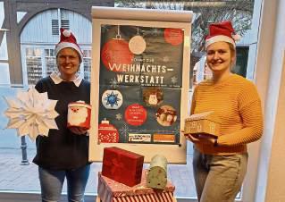 Sabrina Janetzky (l.) und Laura Timmer werden mit einem Team von Ehrenamtlichen aus dem Lokalen Bündnis für Familie die Weihnachtswerkstatt im Rathaus betreuen.