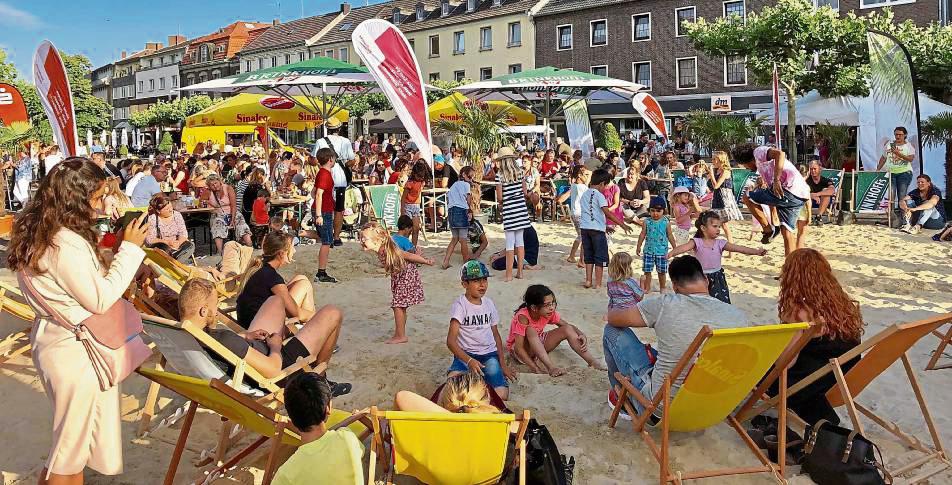 Wie hier in Geldern soll es im September auch in Geseke aussehen. Fotos: Beach Projekt Event
