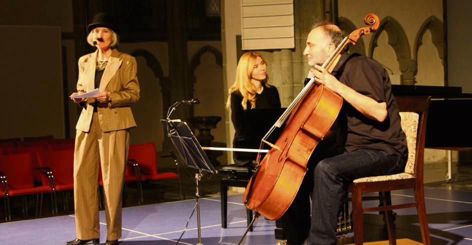 Die Musikredakteurin Susanne Schaeffer (l.) führte durch das Programm. Foto: Wissing