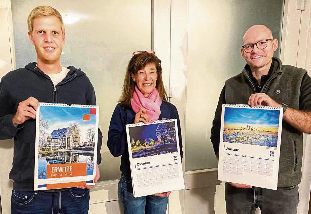 Kai Günther, Heike Marx und Stephan Adamczewski-Böckeler präsentieren den Erwitter Kalender 2024.