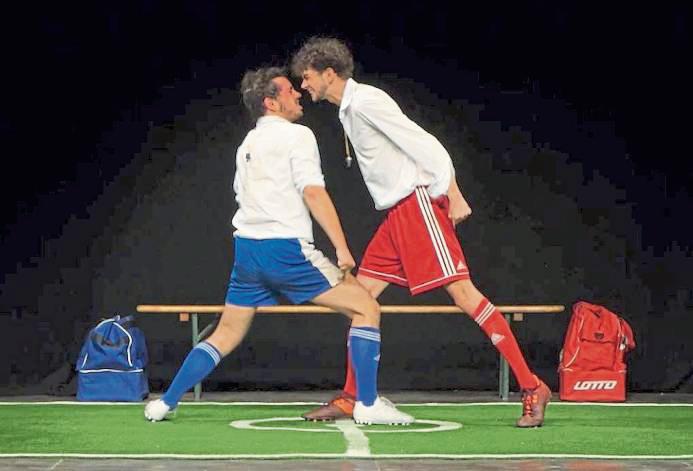 Körpersprache sagt manchmal mehr als 1000 Worte. So wie beim Theaterstück „Revanche“. Foto: Teatro Distinto