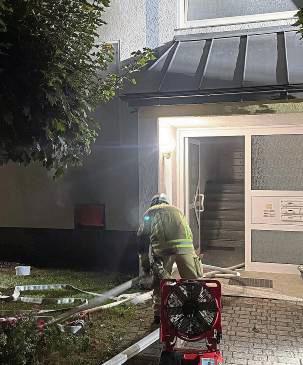 Etwa 40 Einsatzkräfte waren in der Nacht auf Mittwoch im Einsatz. Fotos: Lübbers (Feuerwehr)