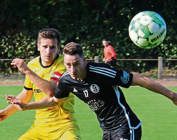 Lukas Traufetter (l.) und der SuS Bad Westernkotten wollen nach zwei Niederlagen zuletzt bei Aufsteiger Fatih Meschede zurück in die Erfolgsspur. Foto: Heinke
