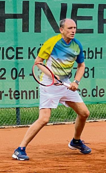 Nervenstark. Marcus Dedores, Mannschaftsführer der Herren 50, wehrte drei Matchbälle ab und drehte sein Einzel noch.
