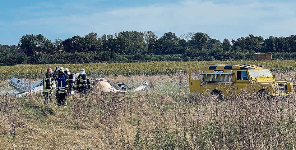 Zwei Tote hat am Samstagnachmittag der Absturz einer Cessna auf dem Flugplatz in Bad Sassendorf-Lohne gefordert. Foto: Lametz