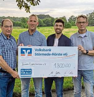 1800 Euro für den guten Zweck haben die Hörster Schützen beim Schützenfest gesammelt.