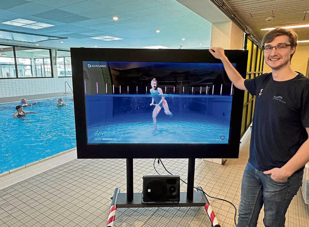 Aqua-Fitness mit TV-Instructor: Das Cabrioli in Lippstadt bietet als eines der ersten Schwimmbäder in Deutschland eine Ergänzung zu den Fitnesskursen mit Trainer an, sagt Betriebsleiter Tobias Göbel. Foto: Cegelski