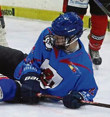 Kristall Lippstadt am Boden der Tatsachen: Das Eishockey-Team verlor gegen Dortmund 3:8. Foto: Lütkehaus