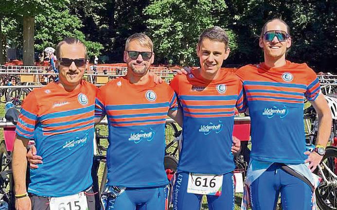 Das Triathlon-Männerteam des LTV startete in die Verbandsliga-Saison: Friedrich Julian Merschmann, Achim Ptasinski, Dominik Diers und Hermann Balschukat.