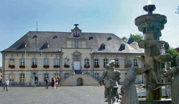 Anlässlich des Equal Pay Day am Mittwoch, 6. März, wird das Rathaus wieder beflaggt.