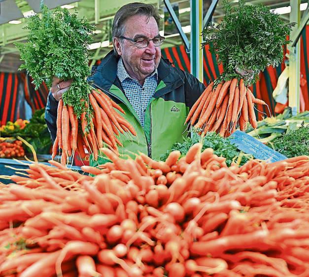 Direktvermarkter nutzen den Düsser Bauernmarkt, um ihre Produkte anzubieten. Archivfoto: Tuschen