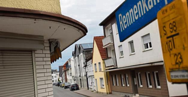 Der Rennenkamp ist eine klassische Betonwüste - das möchte der Klimaausschuss aber ändern. Foto: Kossack