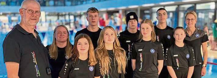 Die Teutonen-Mannschaft mit (v.l.) Trainer Hans-Jürgen Brink, Trainerin Sabine Andermahr, Frida Cedrola, Luca Hosselmann, Angelina Below, Max Zimmermann, Laura Ortmann, Idriss Chernoubi, Milena Schober und Trainerin Dorothee Böckhorst präsentierte sich bei den Südwestfälischen Meisterschaften noch einmal in starker Form.