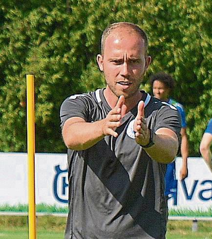 Ab Sommer Regionalliga? Trainer Fabian Lübbers führt mit den Sportfreunden Lotte die Tabelle in der Oberliga Westfalen an.