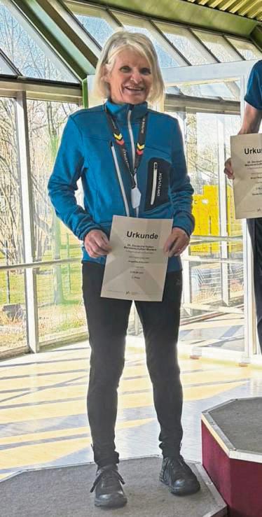 Drei Starts - dreimal Silber. Angelika Albrecht vom LTV Lippstadt hatte bei den Deutschen Leichtathletik-Hallenmeisterschaften der Senioren den zweiten Platz offenbar fest gebucht.