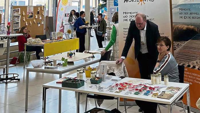 Zur Familienmesse in der Gesamtschule werden viele Besucher erwartet. Foto: Hülsbusch