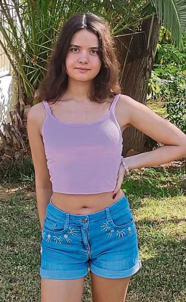 Pauline M. (17) wird in Lippstadt vermisst. Foto: Polizei