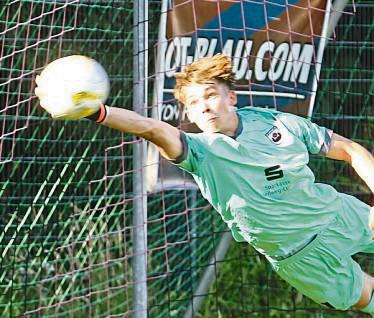 Die neue Nummer 1 des SV Lippstadt – der 20-jährige Benjamin Aust. Foto: Lütkehaus