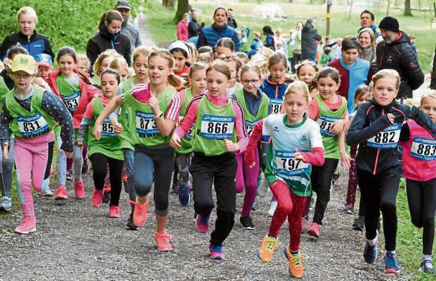 Auch die Schülerinnen und Schüler gehen am Muttertag in Rüthen auf die verschiedenen Strecken. Foto: Heinke
