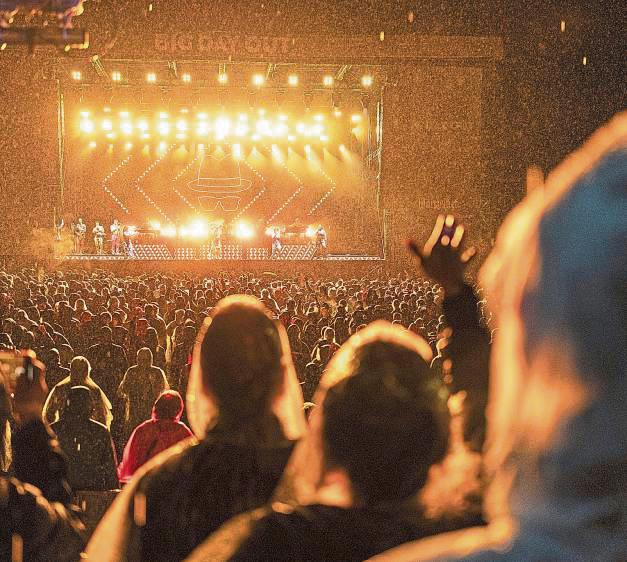Tolle Shows, gigantisches Licht, viele Emotionen – das prägte die Konzerte. Foto: Rensinghoff