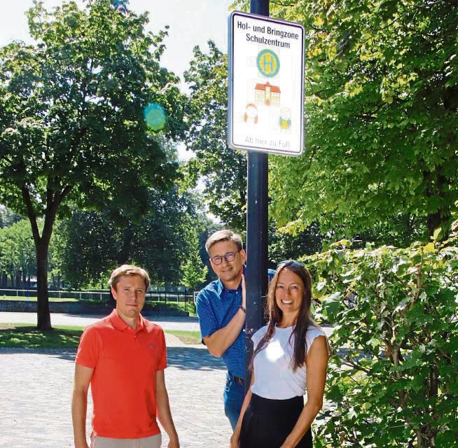 Machen sich stark für die Elternhaltestelle: (v.l.) Matthias Bigge, Klaus Wallenborn und Sonja Kleine. Foto: Meschede