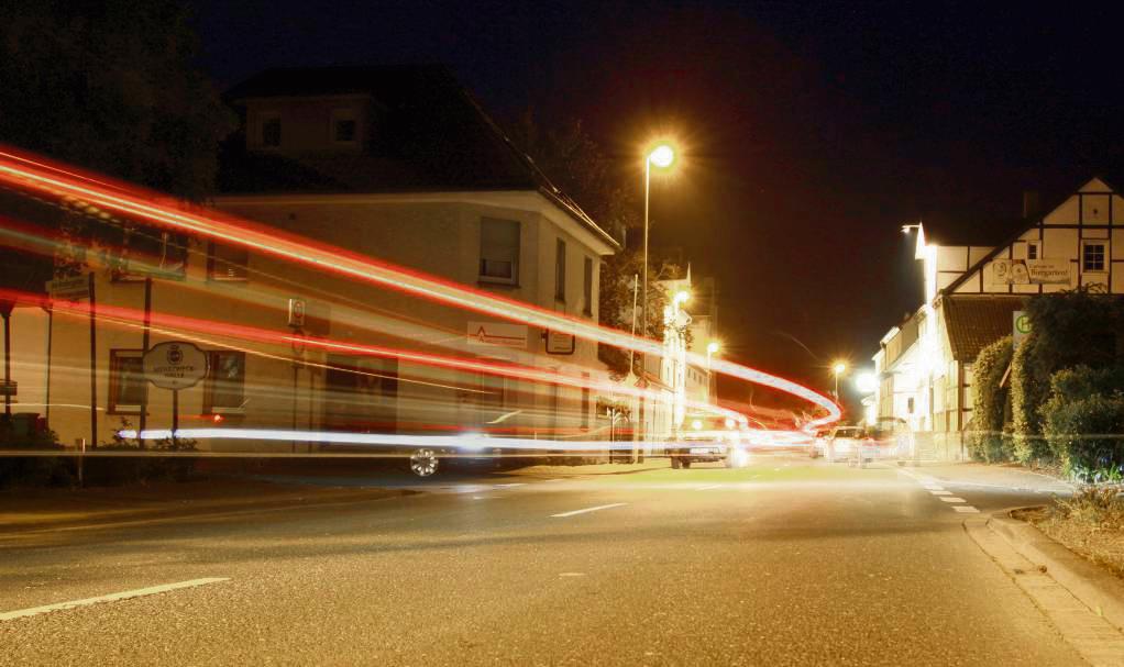 Funktionierende Auto-Beleuchtung ist gerade auch in der dunklen Jahreszeit das A und O in Sachen Sicherheit. Foto: Winkelmann