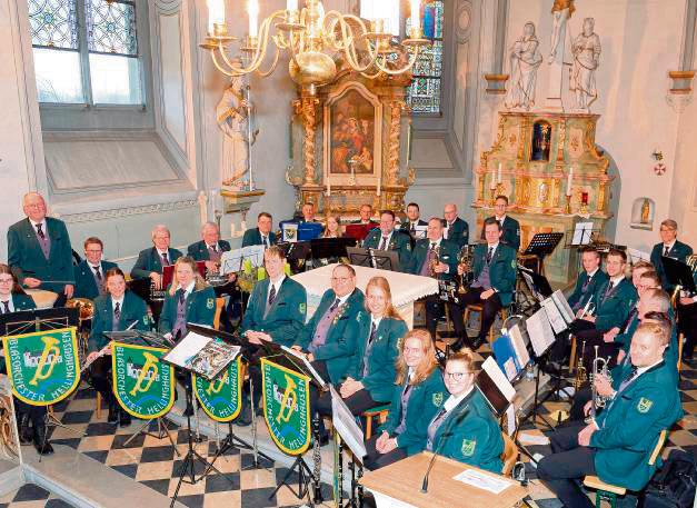 Das Blasorchester Hellinghausen sorgte in der St.-Clemens-Pfarrkirche für ein rappelvolles Haus.