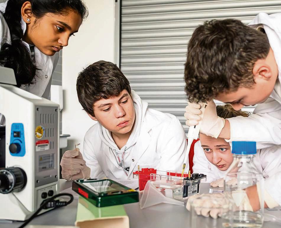 In den Sommerferien öffnet das ZDI-Schülerlabor der Hochschule Hamm-Lippstadt (HSHL) wieder seine Türen für wissbegierige Jugendliche ab der siebten Klasse.