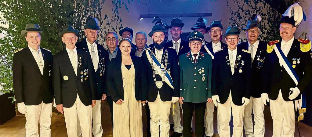 Langjährige Schützen wurden am Mittwochabend in der Halle ausgezeichnet. Foto: Frenz