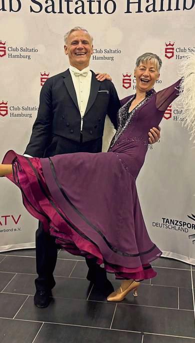 In Hamburg feierten Doris Büker und Paul Ladinski vom TSC Castell Lippstadt einen gelungenen Auftakt in die neue Turniersaison.