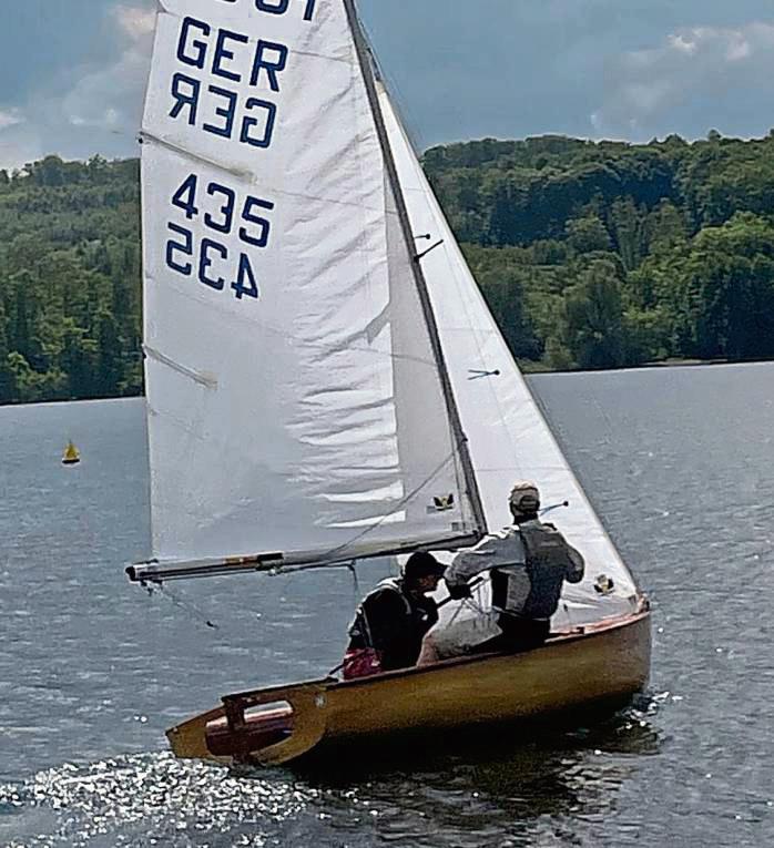Für Vera Kossack und Uwe Rüthing vom Segelclub Lippstadt lief beim FJ-Cup am Möhnesee alles rund. Foto: Dirkes