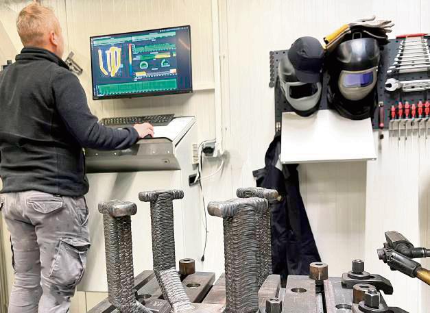 Beim Bürener Luftfahrtzulieferer Heggemann ist das Projekt der Digital Aerospace Factory angesiedelt.