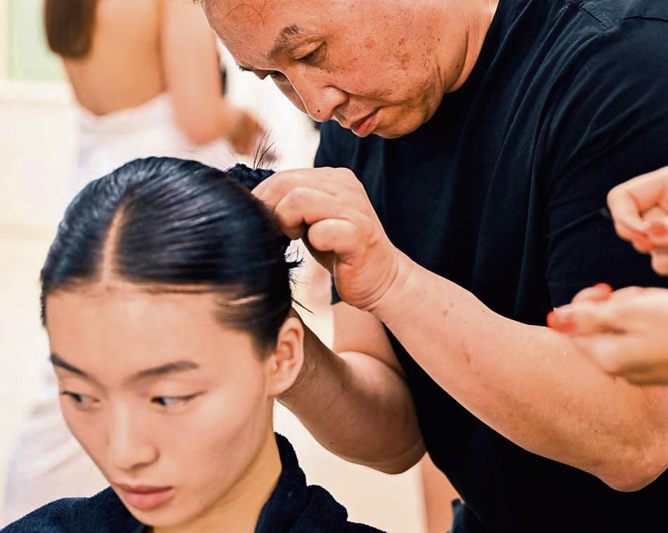 Bei der Haute Couture Week in Paris: André van der Linde. Foto: Studio Vanssay for von Trentini