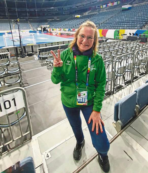 Margarethe Borgelt aus Anröchte ist als Volunteer bei der EM der Handballer in Köln im Einsatz.