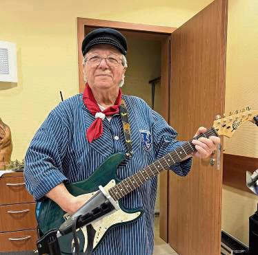 Leonardo Catalano war oft mit Gitarre anzutreffen.