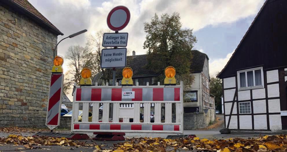 Die L747 zwischen Honikhausen und Weickede bleibt weiterhin gesperrt. Foto: Pia Mintert