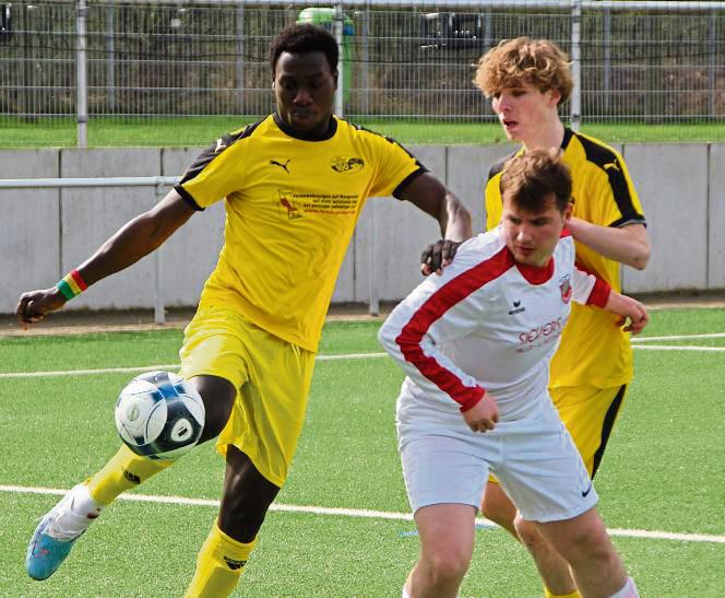 Das Kapitel Bezirksliga endet für die A-Junioren der JSG Anröchte/Mellrich (Weiß) auf tragische Art und Weise. Es stehen nicht mehr genügend Spieler zur Verfügung. Foto: Heinke
