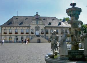 Die Stadtinfo im Rathaus ist Donnerstag für Publikumsverkehr geschlossen.