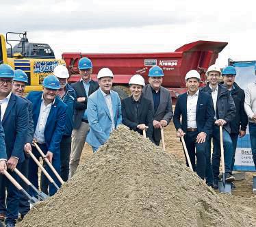 Großbaustelle am Airport: Chefs Culinar lud Vertreter von Politik und Behörden sowie Projektpartner zum symbolischen Spatenstich ein.