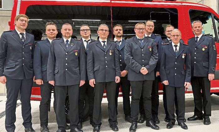 Freuen sich aufs 100-Jährige der Feuerwehr Meiste: Die Brandschützer der Löschgruppe Meiste-Kneblinghausen.