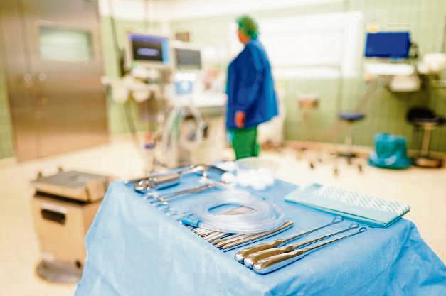 Schwangerschaftsabbrüche sind laut Chefarzt Prof. Joachim Volz am Klinikum Lippstadt weiter möglich. Eigenen Angaben zufolge kooperiert er dabei mit niedergelassenen Gynäkologen. Eine Zustimmung der Krankenhaus-Geschäftsführung gibt es dafür aber nicht. Foto: dpa