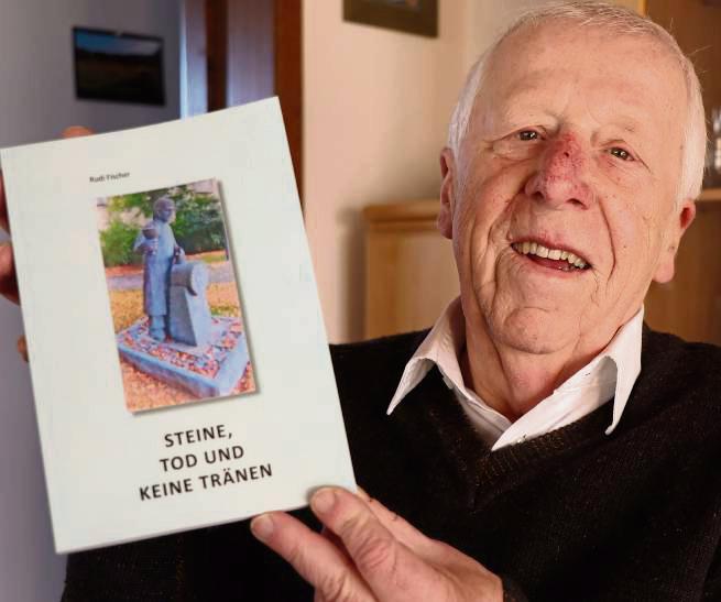 Rudolf Fischer hat den vermutlich ersten Anröchte-Krimi geschrieben. Er ist im Selbstverlag erschienen. Foto: Ulrike Dietz