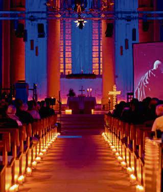 500 Kerzen treffen am Sonntag in der Marienkirche auf moderne Lichttechnik.